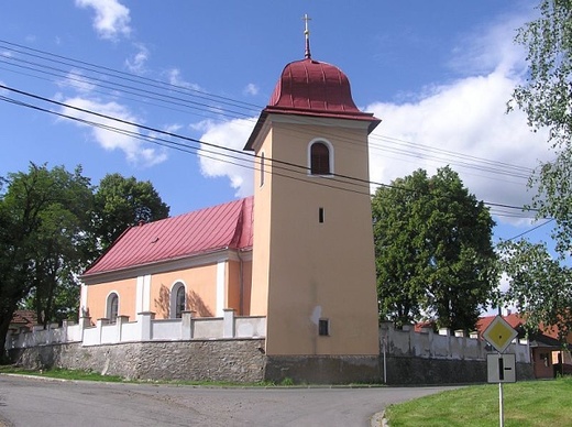 Pavlov, kostel sv. Filipa a Jakuba
