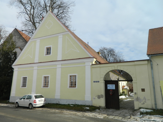 Telč špítál - vstupní průčelí